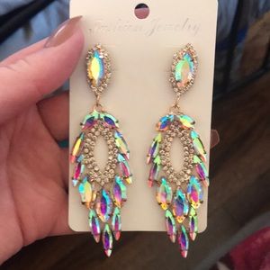 GORGEOUS drop earrings! BRAND NEW!